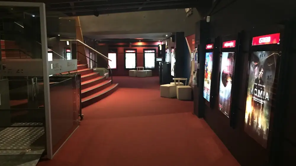 Life Cinemas 21