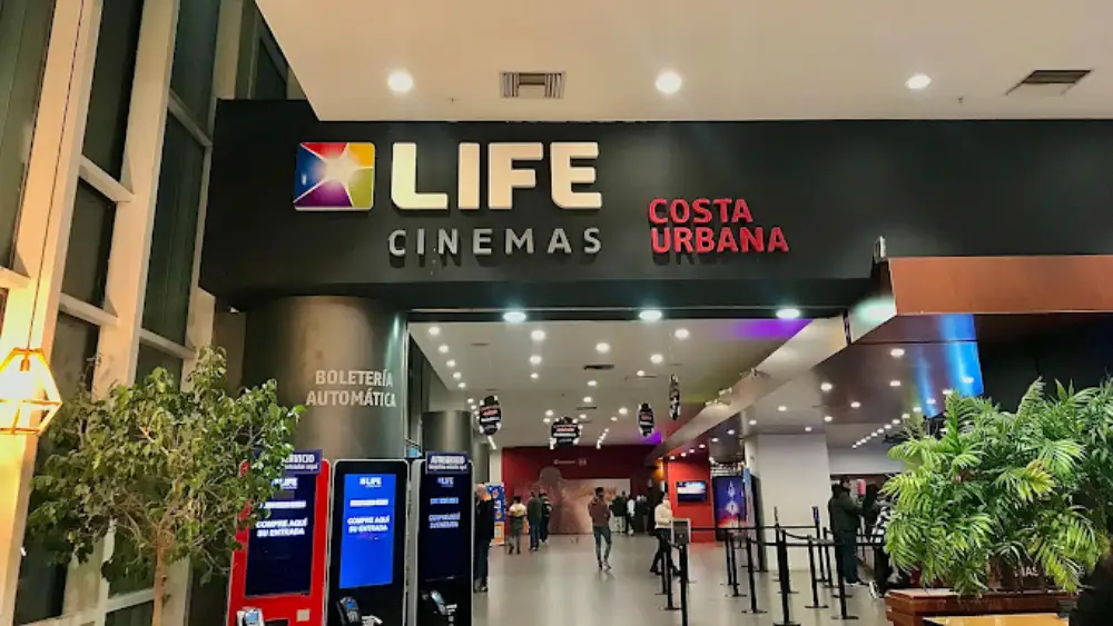 Life Cinemas Costa Urbana