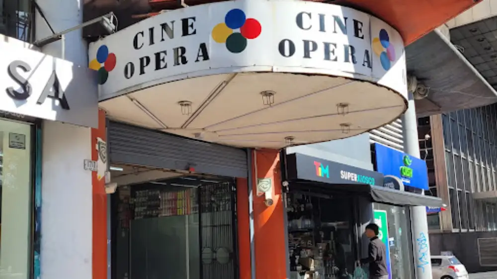 Cine Opera Uruguay